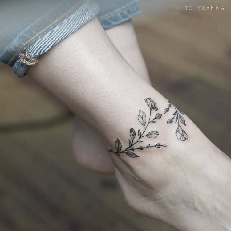 Floral ankle bracelet tattoo - Tattoogrid.net