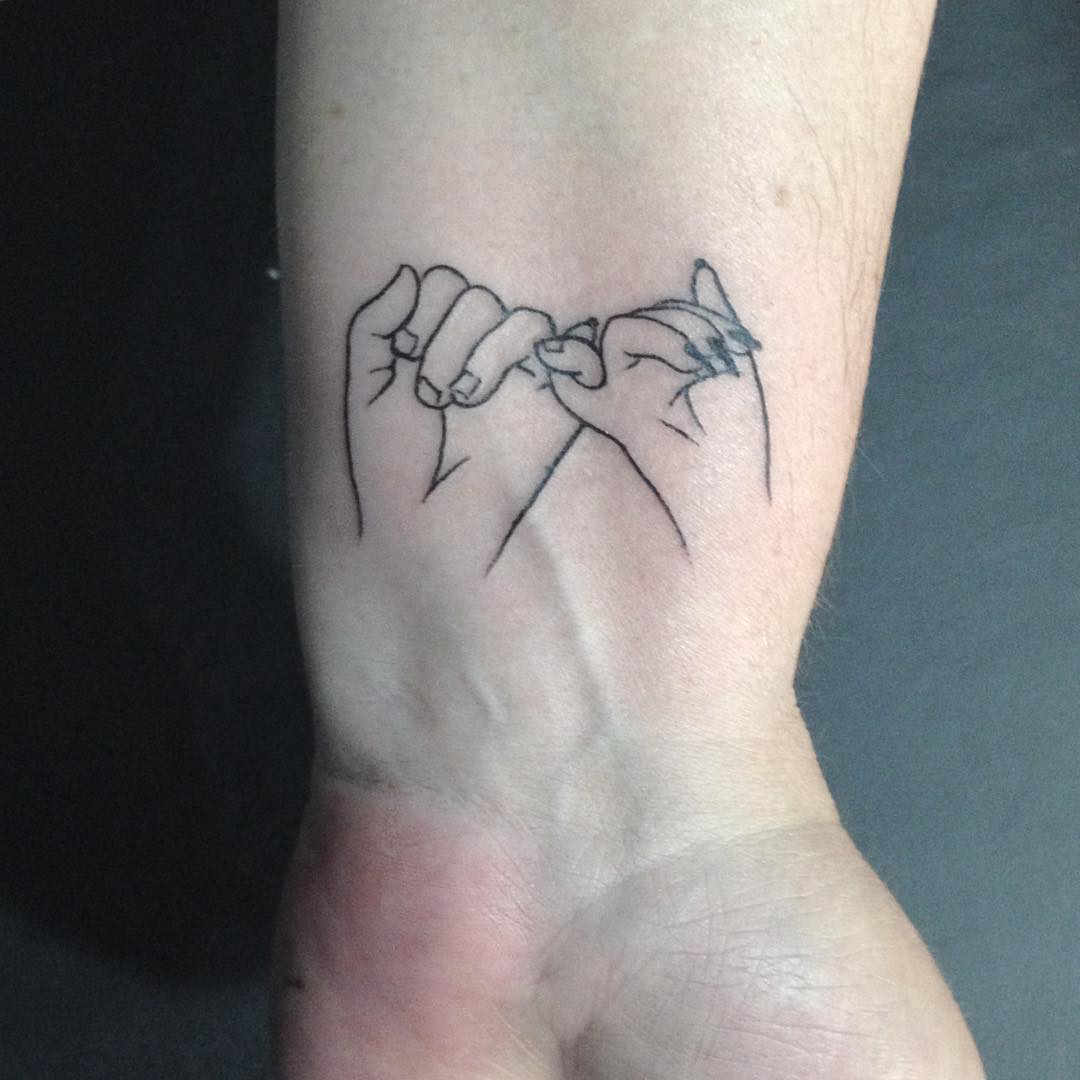 95 Cool Pinky Promise Tattoo Ideas [2024 Inspiration Guide]