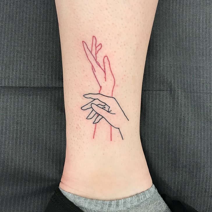 Laura palmer’s hands tattoo