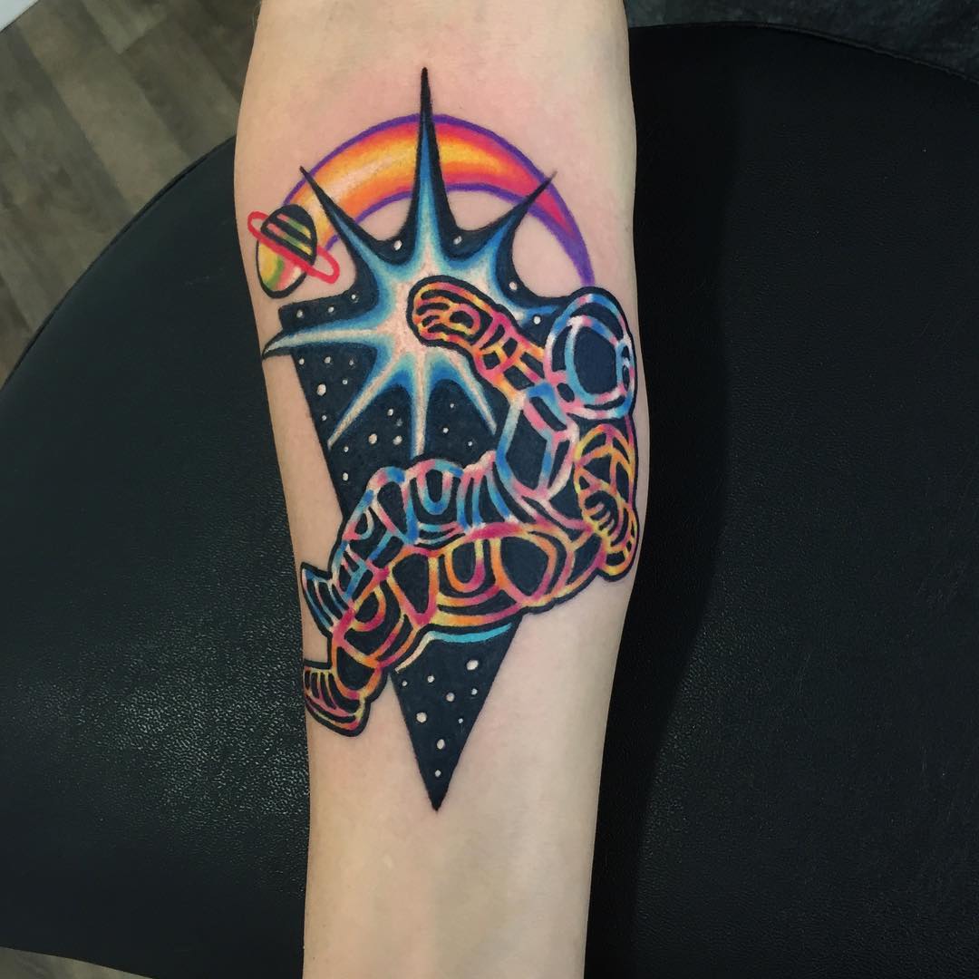 traveltattoo | Alien tattoo, Astronaut tattoo, Planet tattoos