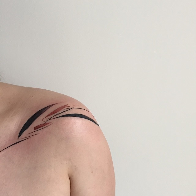 Abstract tattoo on the shoulder