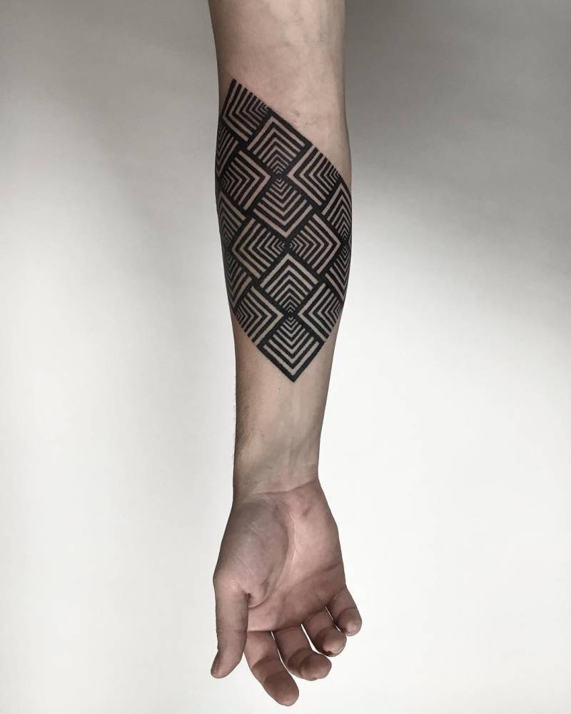 Art piece on the right inner forearm