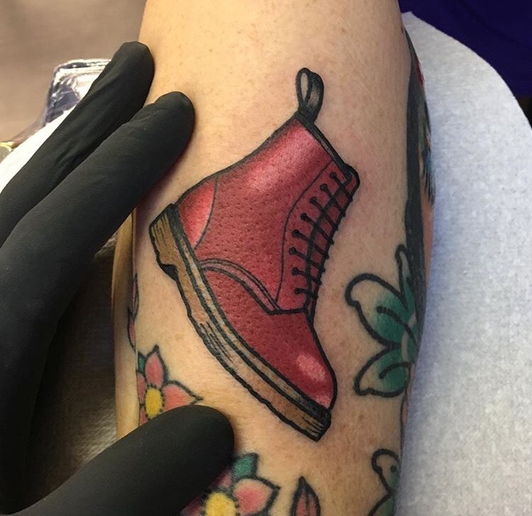 Chuck Taylor high top shoe tattoo by Dan Smith at Captured Tattoo in Orange  County, CA : r/tattoos