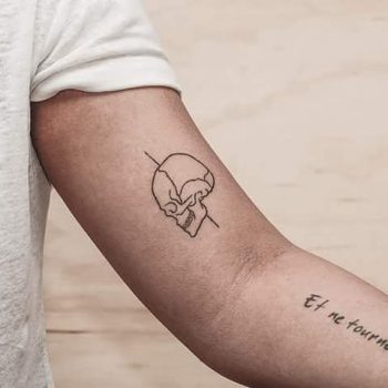 Hand poked skull tattoo by yosoy donnad