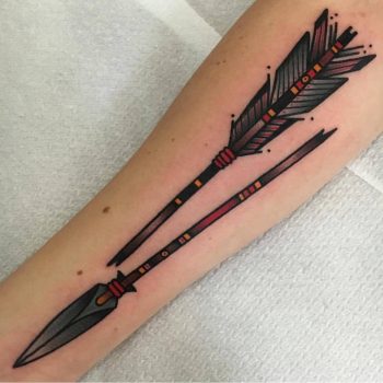 Traditional broken arrow tattoo by jeroen van dijk
