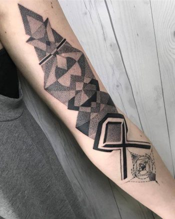 Black and grey geometry piece by nissaco