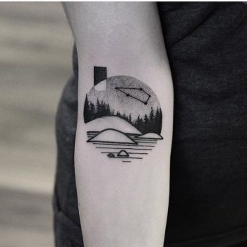 Circular landscape tattoo by wagne rbasei