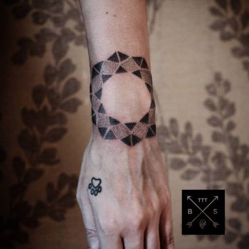 Geometric tattoo by thiago corrêa