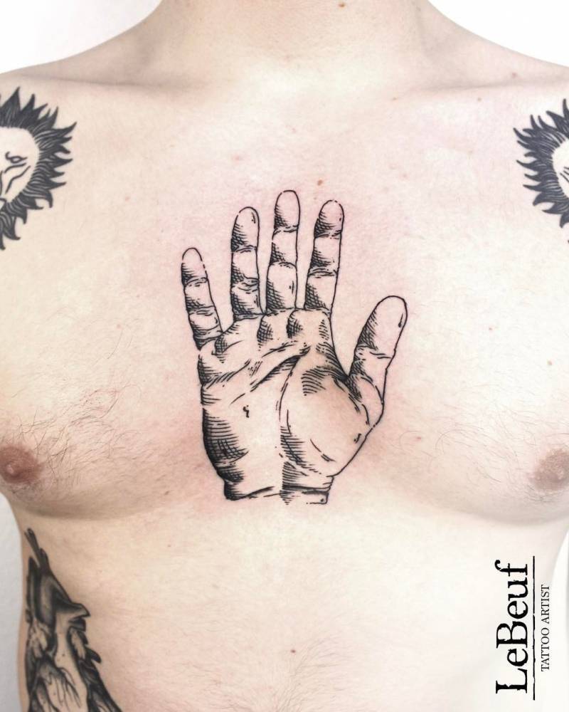 Hand tattoo by loïc lebeuf