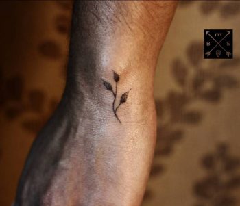 Small branch tattoo by thiago corrêa