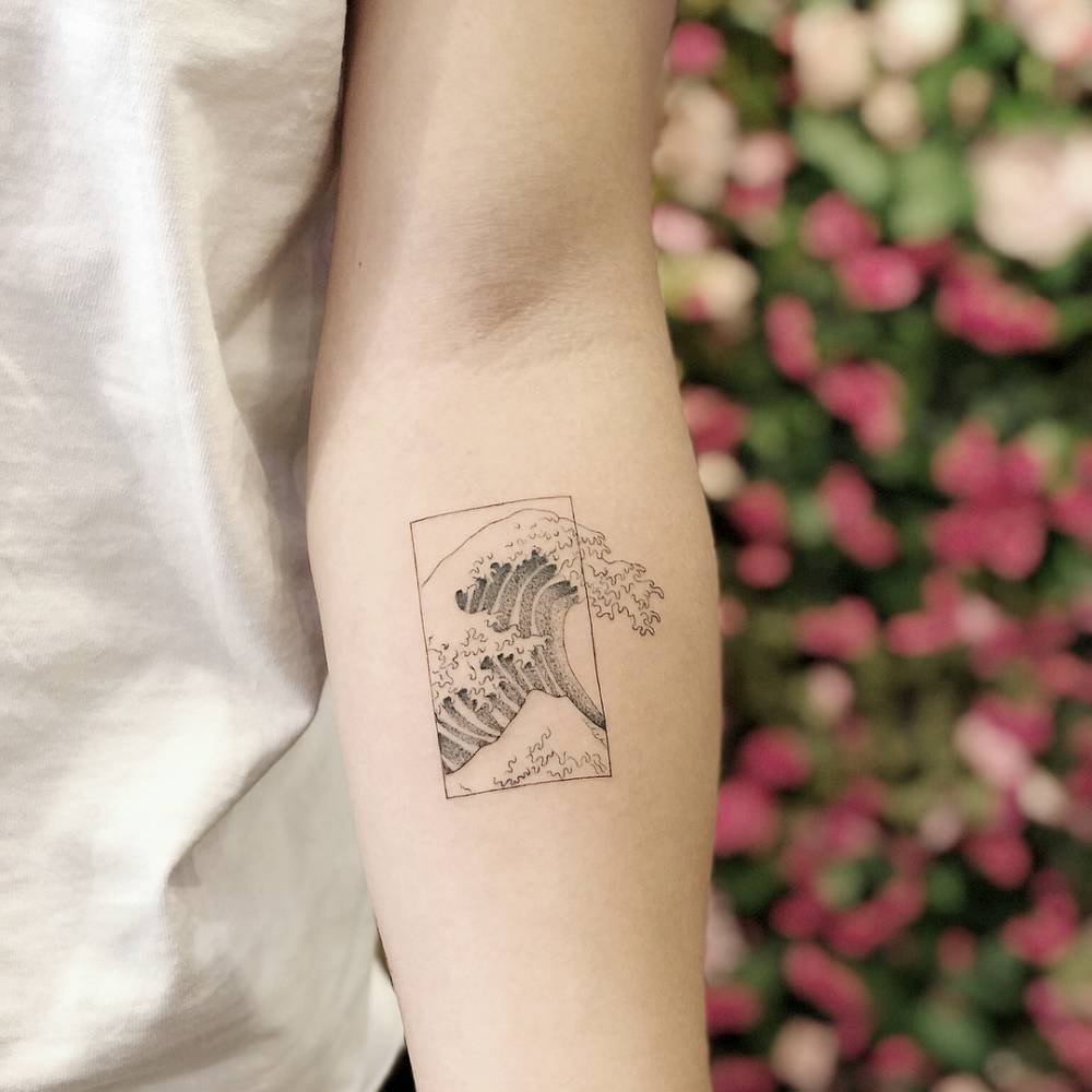 Hokusai Great Wave Tattoo At Gandaisyblog Blog Hokusai Great Wave Tattoo At Gandaisyblog Blog