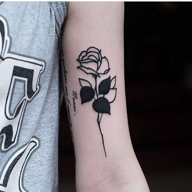 White rose with black petals by jonas ribeiro