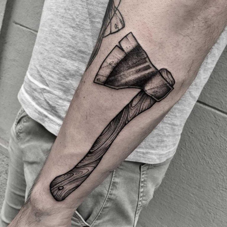 Chainsaw Chain Tattoo by lewcid_ink