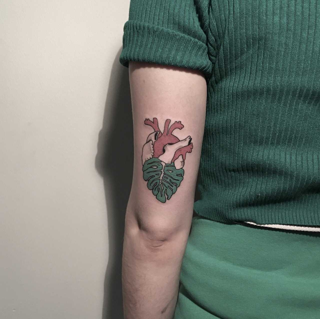 Heartleaf tattoo by Berkin Dönmez