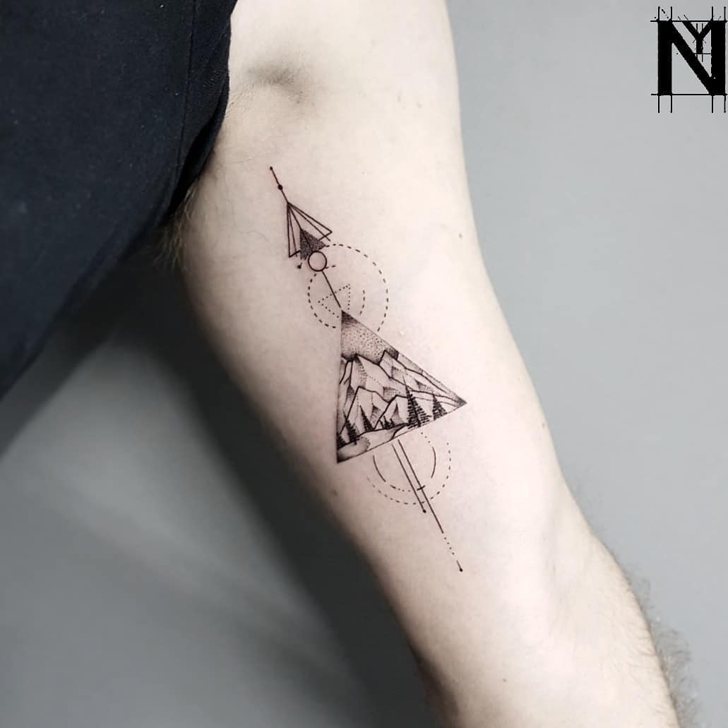 Geometric Rose Tattoo on Arm #geometrictattoo #rosetattoo #simepletattoo  #linetattoo #minimaltattoo #minimalisttattoo #finelinetattoo… | Instagram