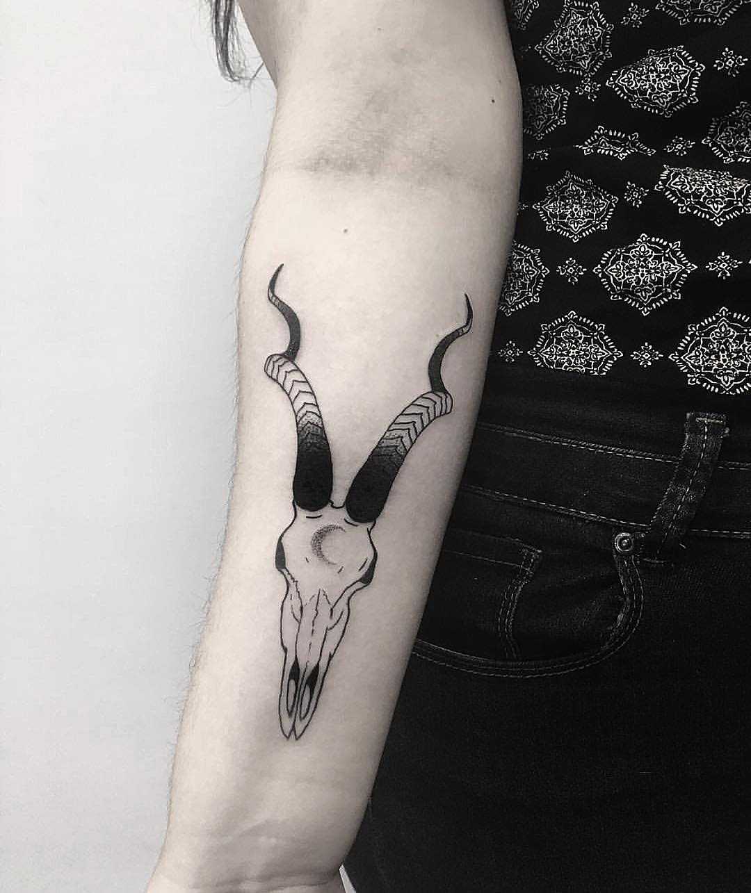 Antelope skull tattoo by Bek