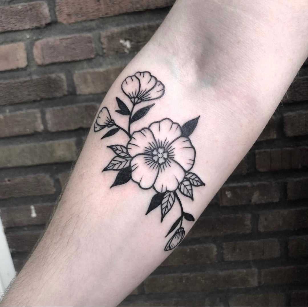 Cute flowers by Twelve Seconds Tattoo