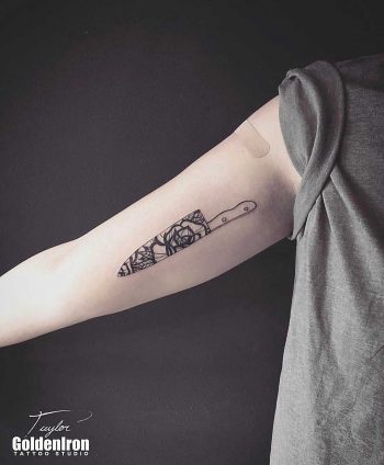 Floral knife by Taylor