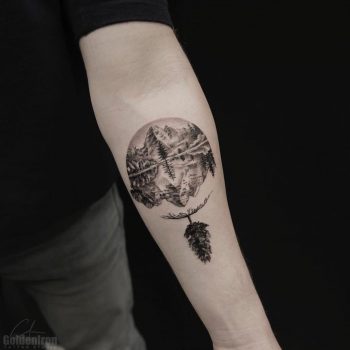 Landscape reflection by Calvin