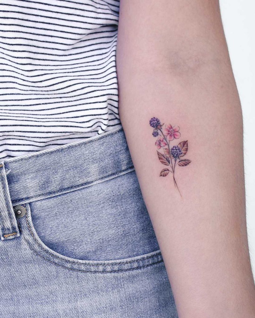 Little berries by Iris Tattoo Art