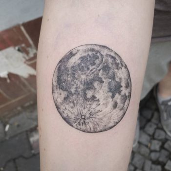 Realistic full moon by Jak Tattoos