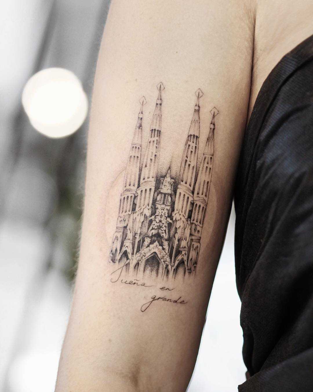 Sagrada Família church tattoo