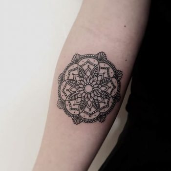 Simple and beautiful mandala on the forearm