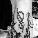 Simple knot tattoo