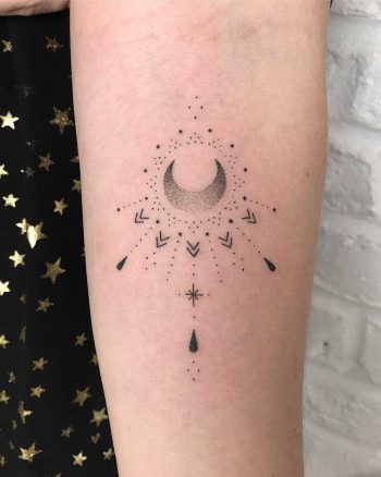 Crescent moon and arrows by Femme Fatale Tattoo
