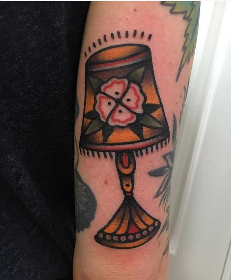 Lamp tattoo by Jeroen Van Dijk