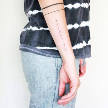 Minimalist arrow by Taylor Kaclik