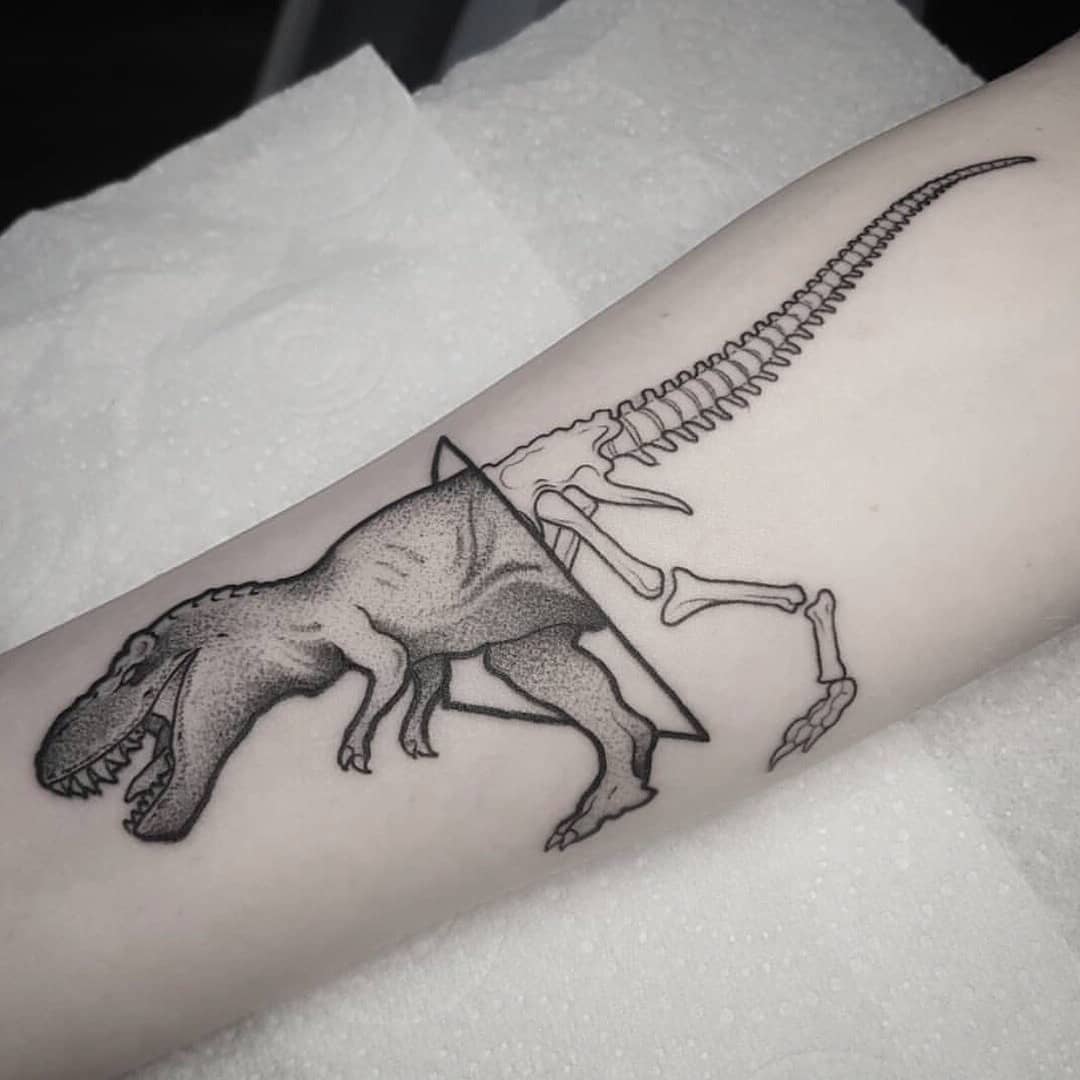 Minimalistic style velociraptor temporary tattoo done