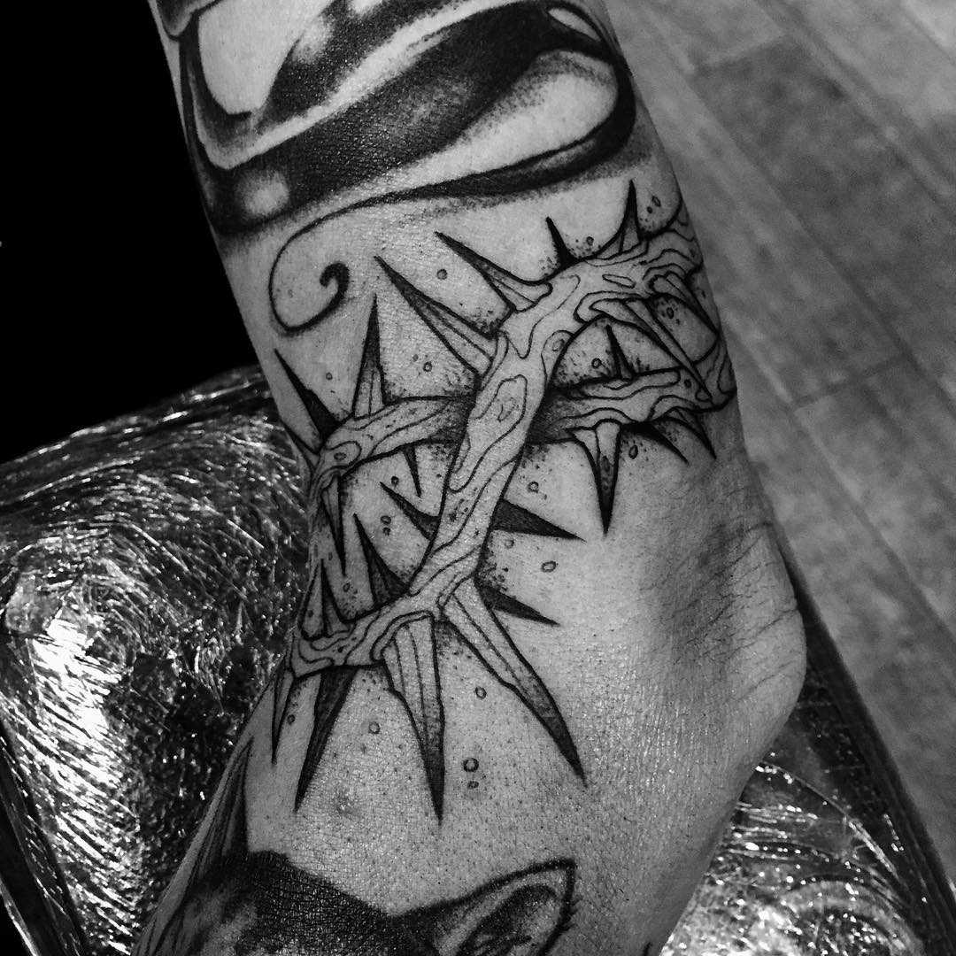 Thorns armband tattoo