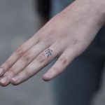 Tiny twig by Onil Tattoo