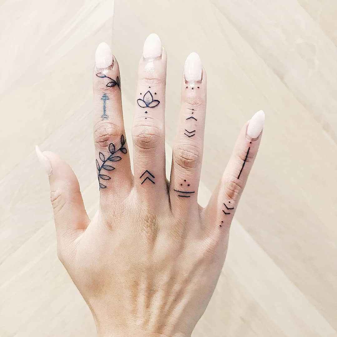 50 Gorgeous Finger Tattoos That Deserve a Thumbs Up | CafeMom.com