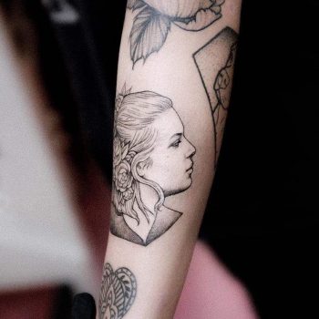 Woman portrait by Uls Metzger Dogma Noir