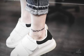 Anklet tattoo by Yi.postyism