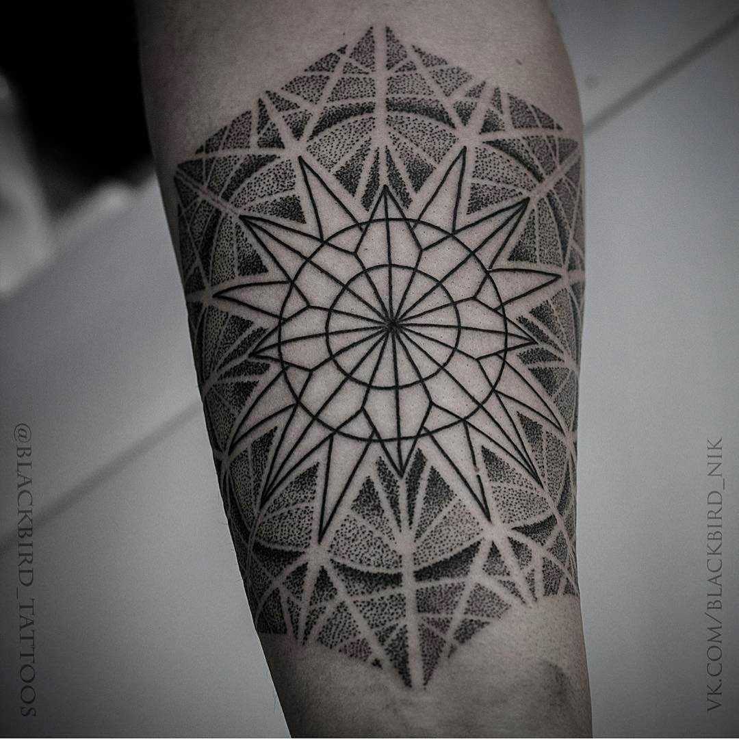 Beautiful mandala by tattooist Blackbird Tattoos 