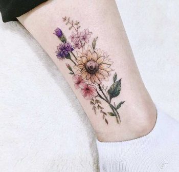 Botanical piece by artist Aeri Tattoo