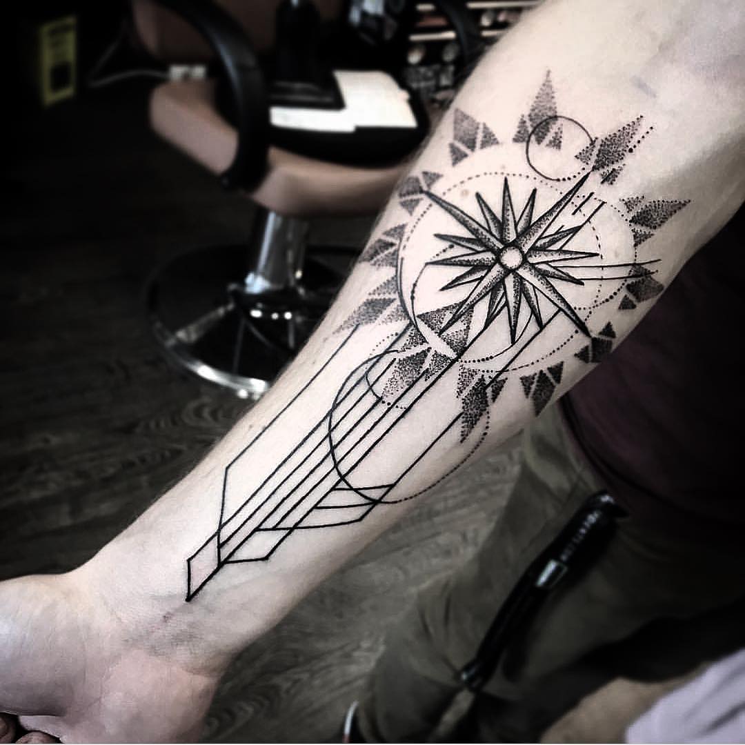 Compass tattoo by Unkle Gregory