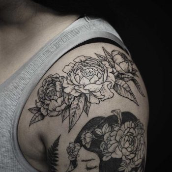 Florals on the shoulder by E.k.ek.tattoos