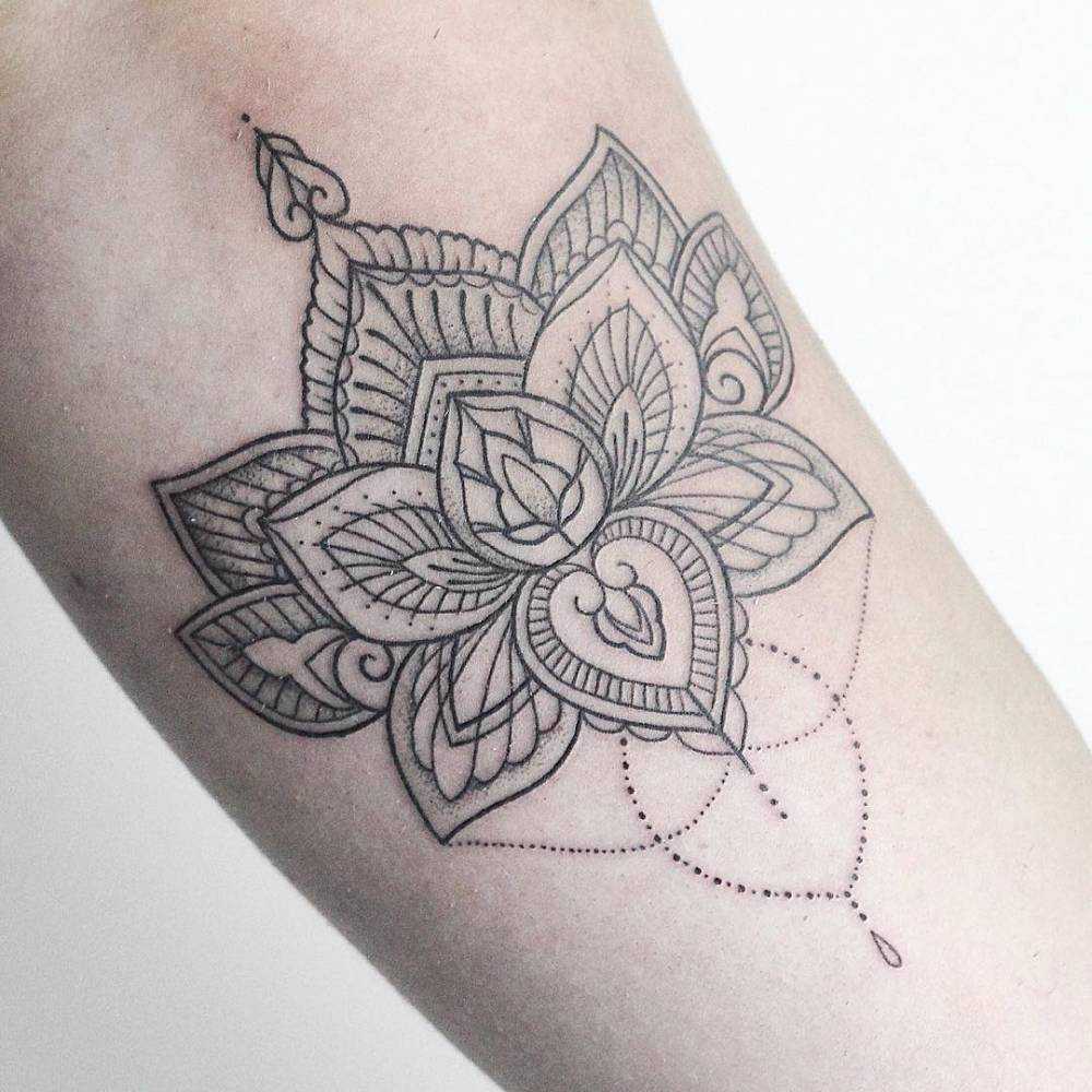 Henna style Lotus flower