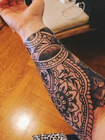 Ornamental tattoo by Farbror Erik