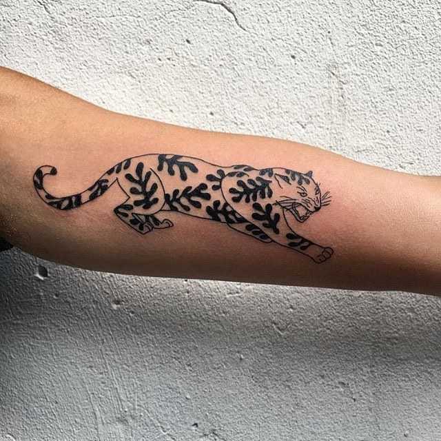 Tiger tattoo by Mab Matierenoire