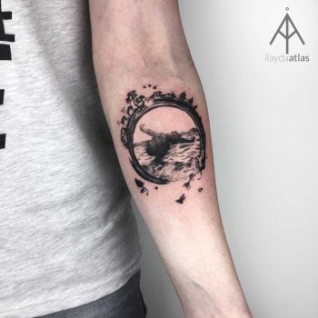 Custom tattoo by Ilayda Atlas