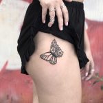 Butterfly on the right hip