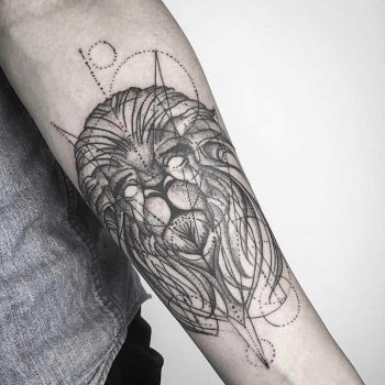 Geometric lion head by Unkle Gregory