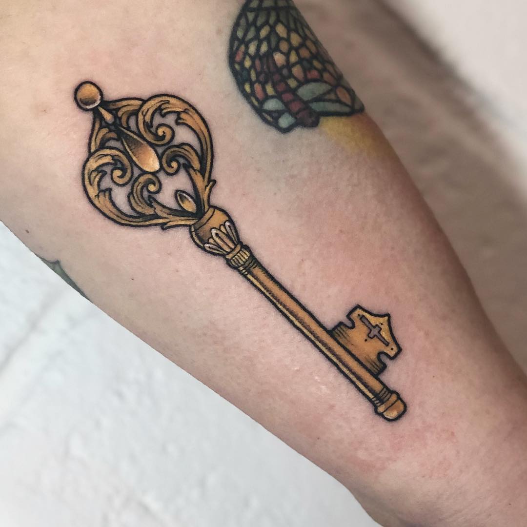 Key tattoo by Lozzy Bones