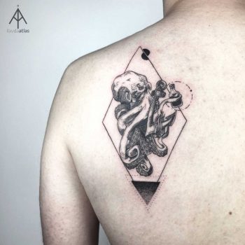 Octopus tattoo by Ilayda Atlas