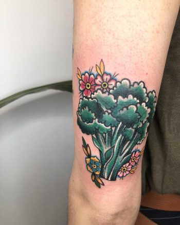Traditional broccoli tattoo by Lara Simonetta